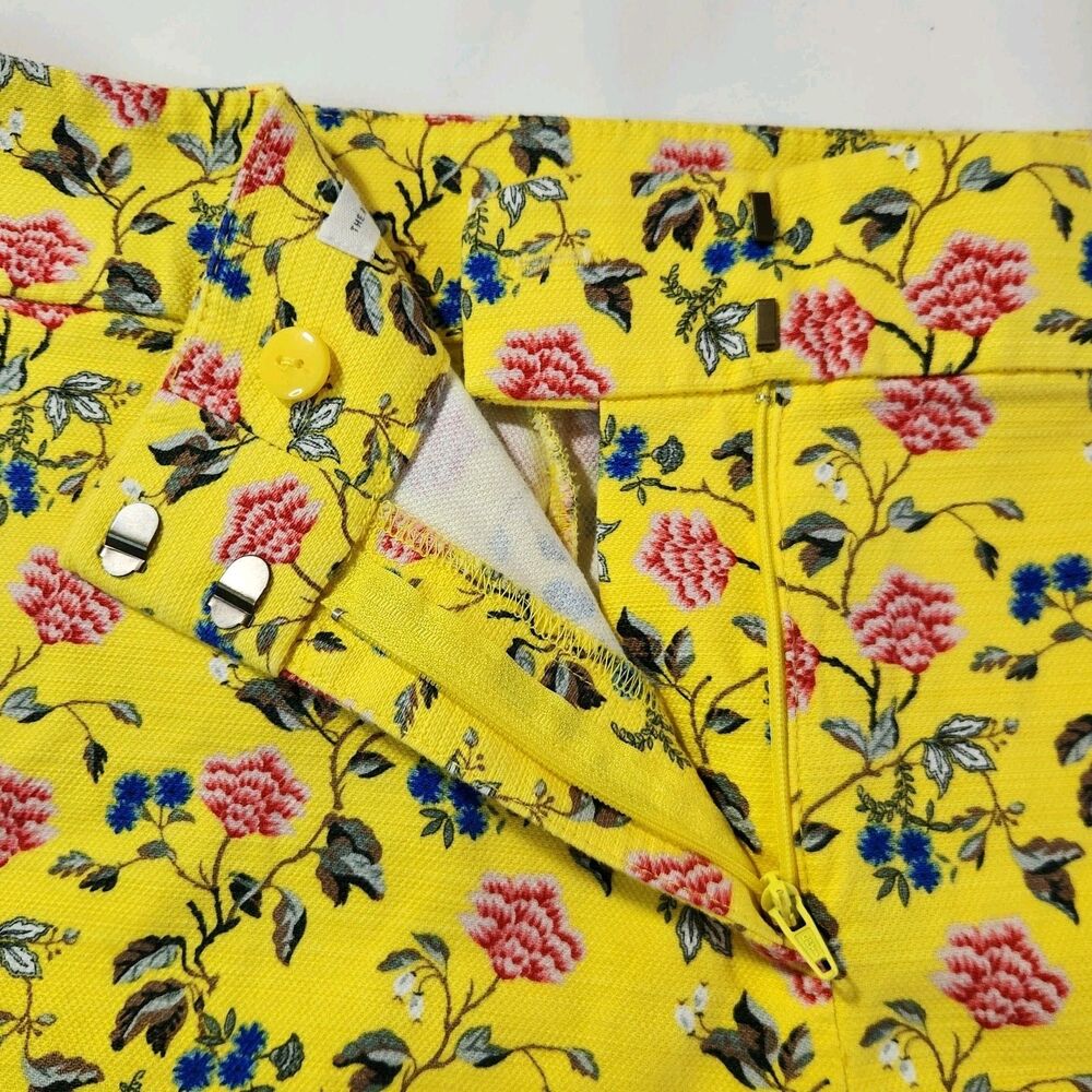 LOFT Riviera Shorts Size 8 Butter Yellow Tweed Floral Bird Print 4” Inseam Boho - Picture 8 of 12